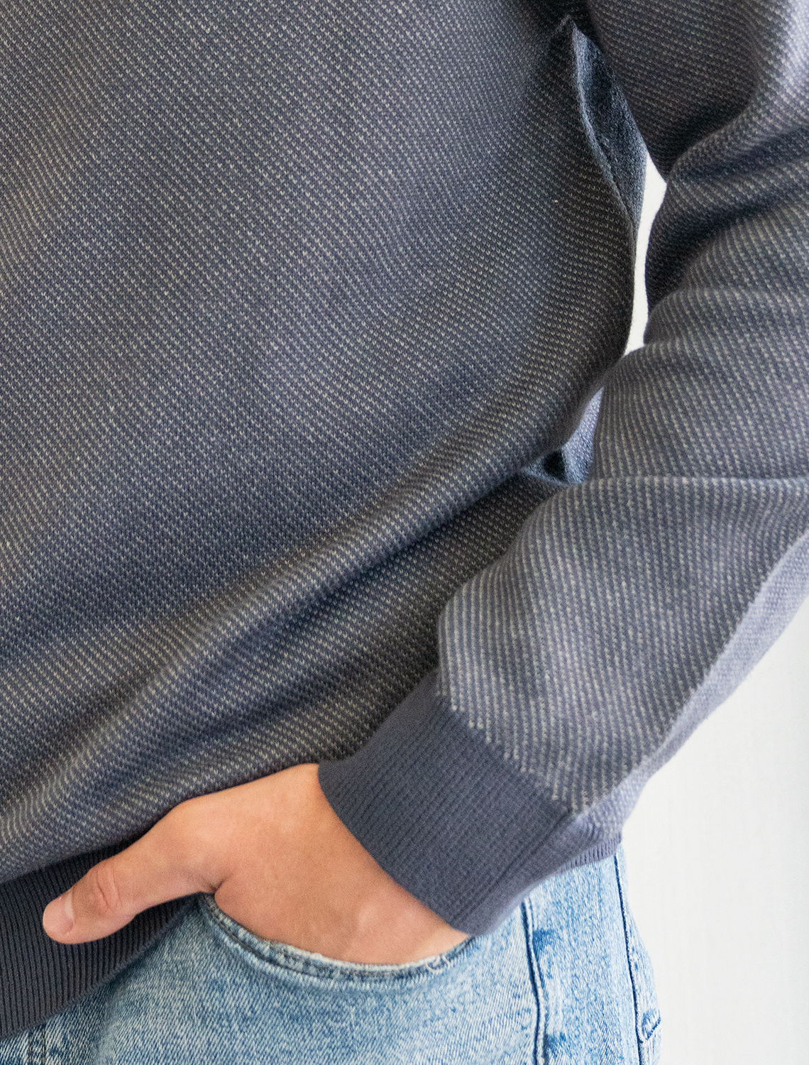 картинка Джемпер мужской серый меланж от магазина Одежда+